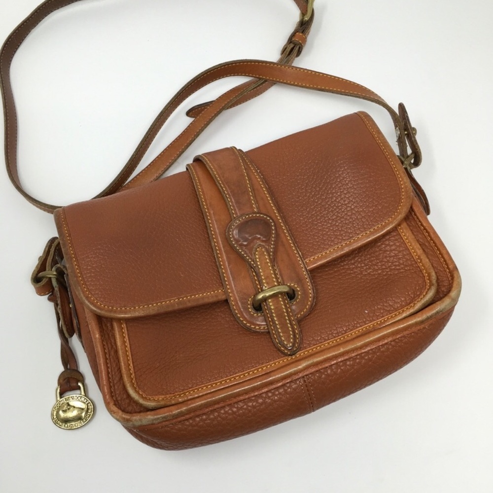 ISO :: Vintage Cognac Dooney & Bourke Crossbody